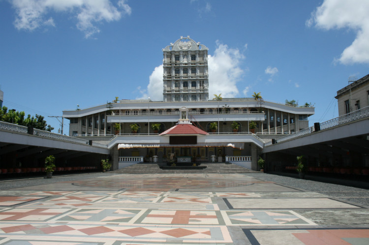 Philippines_Cebu_SantoNinoChapel_01.jpg