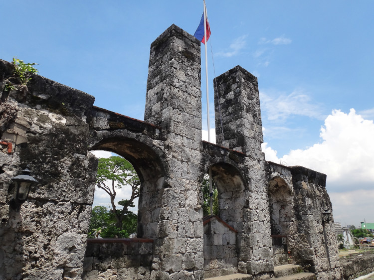 Philippines_Cebu_FortSanPedro_02.jpg