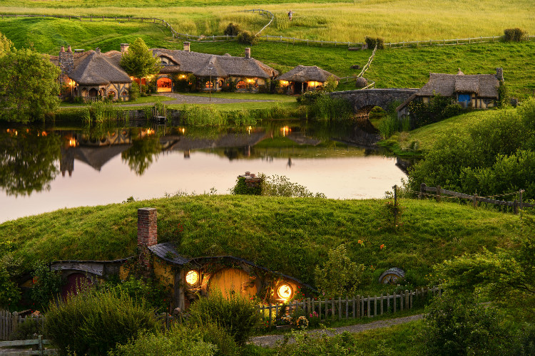 Hobbiton Movie Set 2.jpg