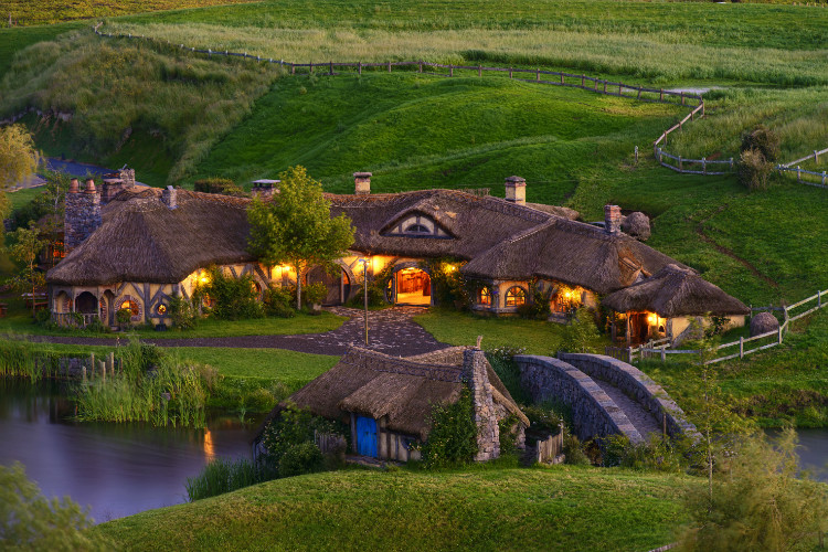 Hobbiton Movie Set 4.jpg